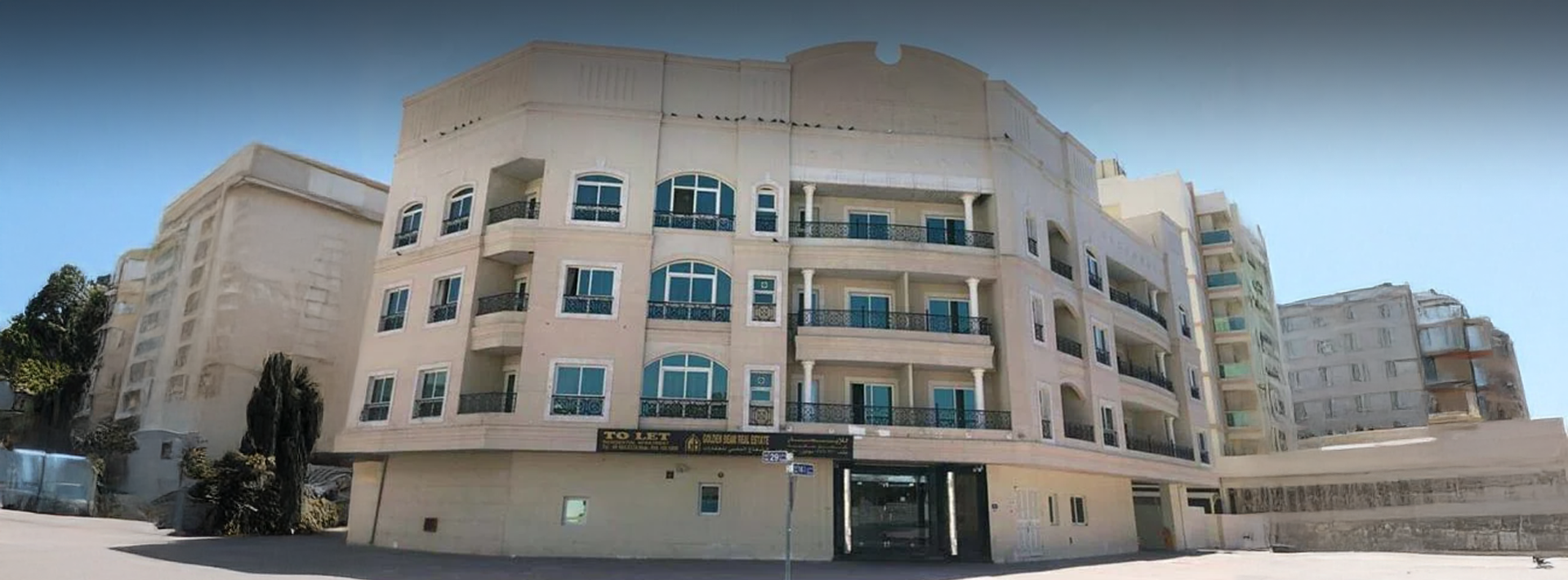 EXCLUSIVE_For-Rent-Building-(G+3+R)-Al-Raffa-Mankhool-(Residential)